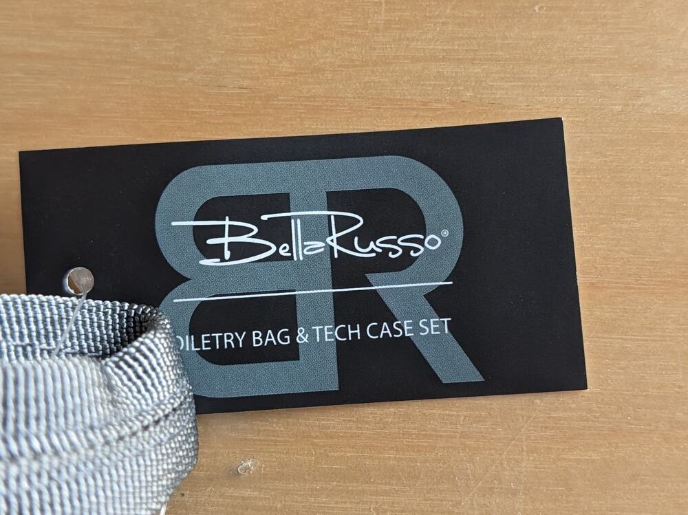 🧨NWT Bella Russo Toiletry Bag and Tech Case Set